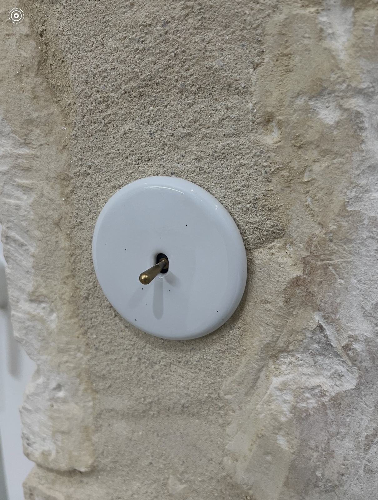 Appareillage électrique posé à Royan